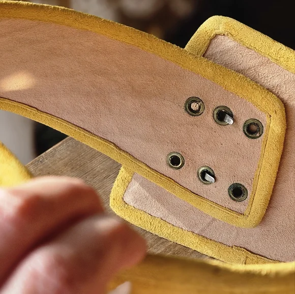 Lisandro Sarasola Vintage 80s Leather Suede Statement Belt - Picture 4 of 5